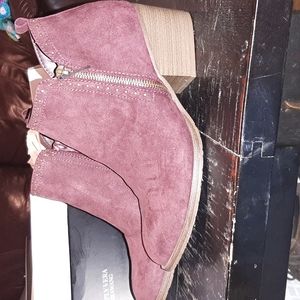 Sonoma booties, style: stone, color: burgundy, size 9.5